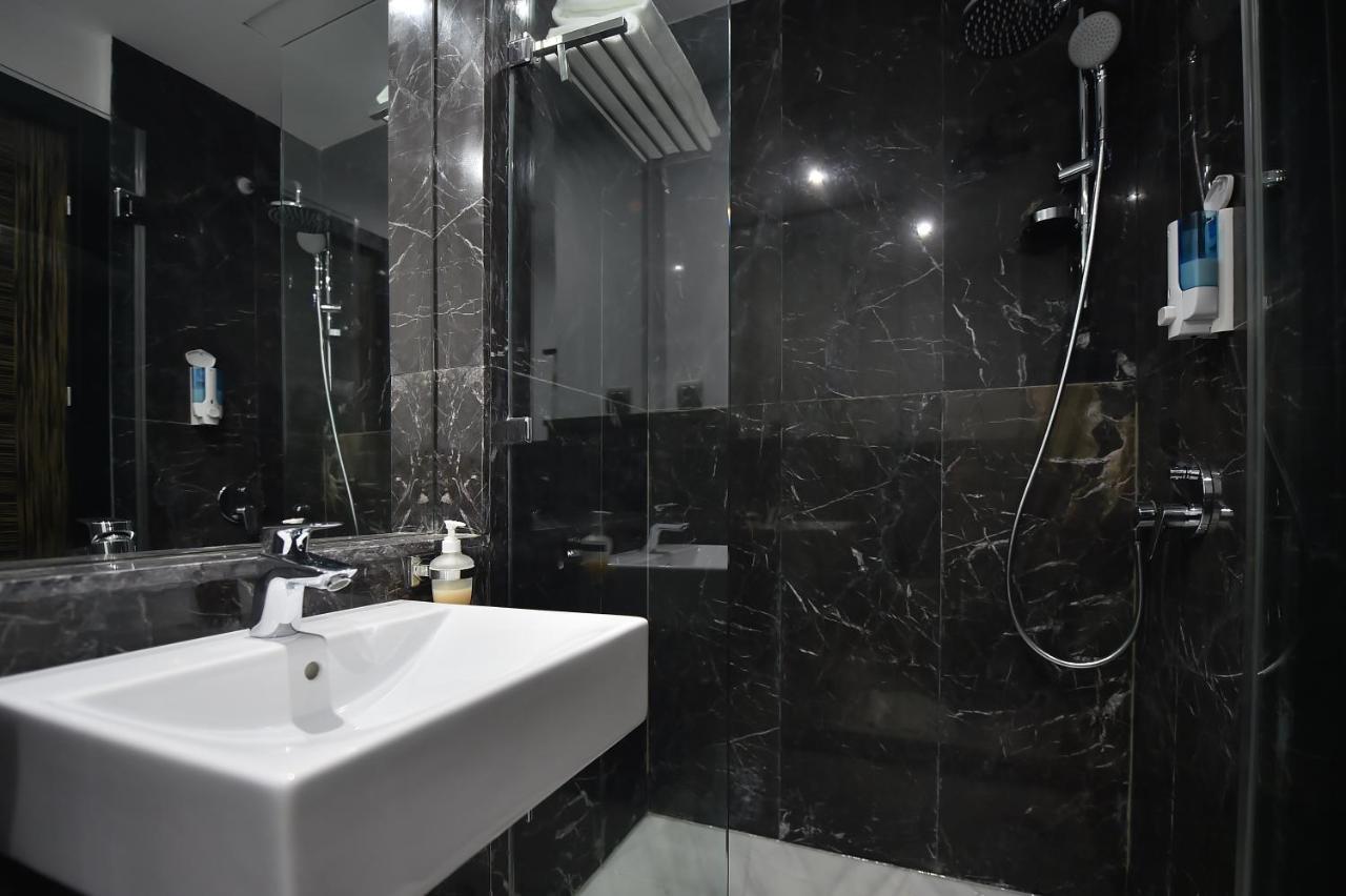 Le Yacht Suites Hotel 卡萨布兰卡 外观 照片